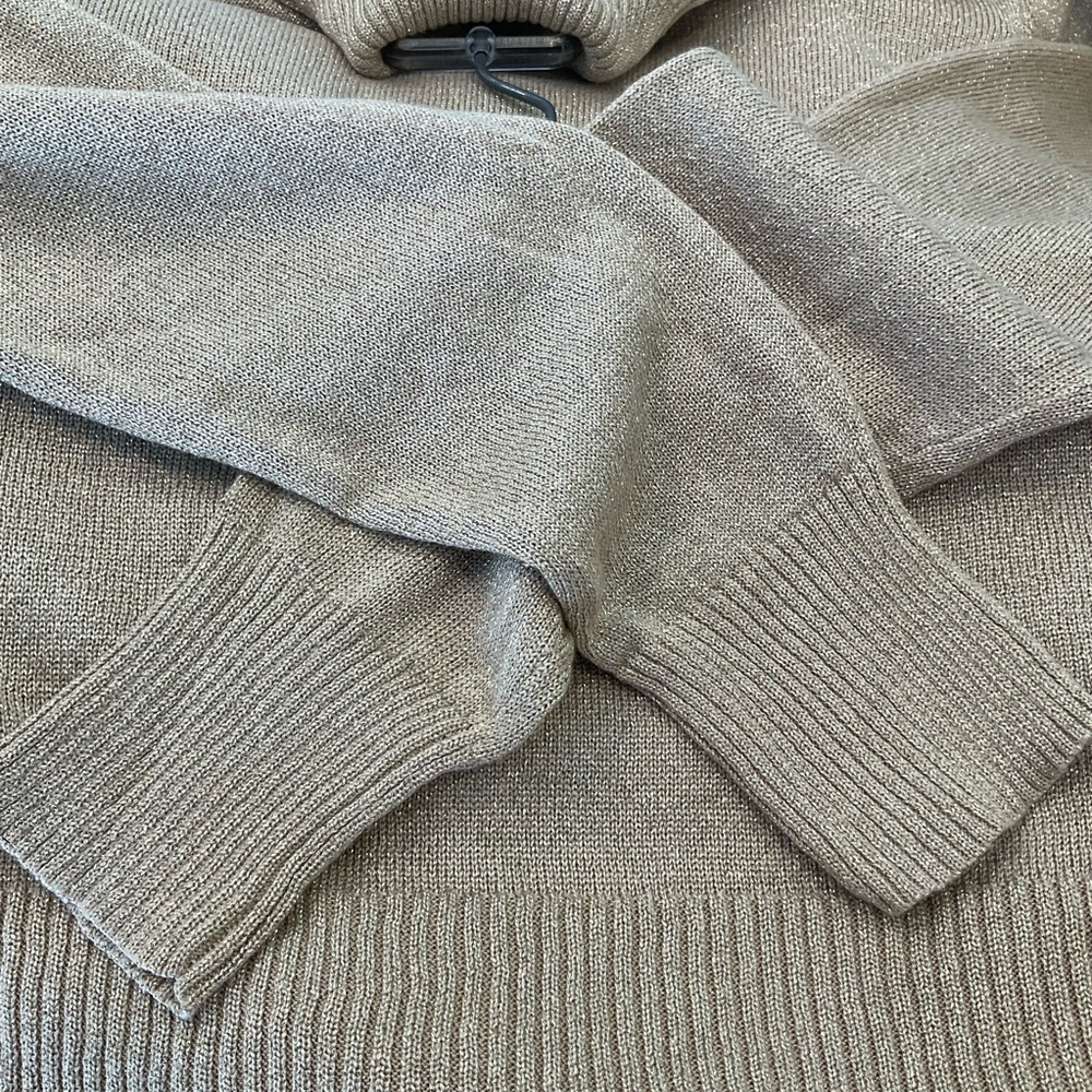 Joseph A. Gold Lame Metallic Long Sleeve Turtleneck Sweater, Size Medium - Picture 8 of 12